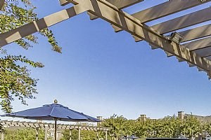 Fortress Grove Apartments Outside Seating